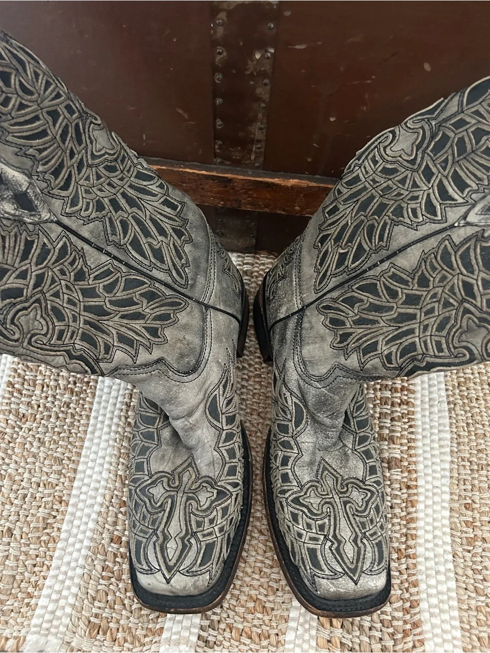 Coral Boots Gray Embroidered Western Cowboy Boots